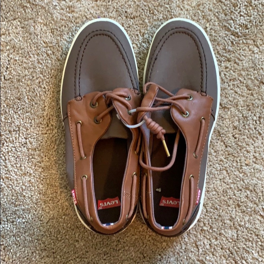 NWOT Levi’s Boat Shoes